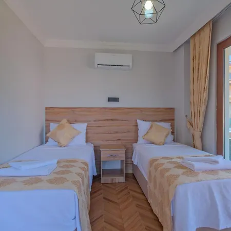 Lavanta Villalari Vilă *